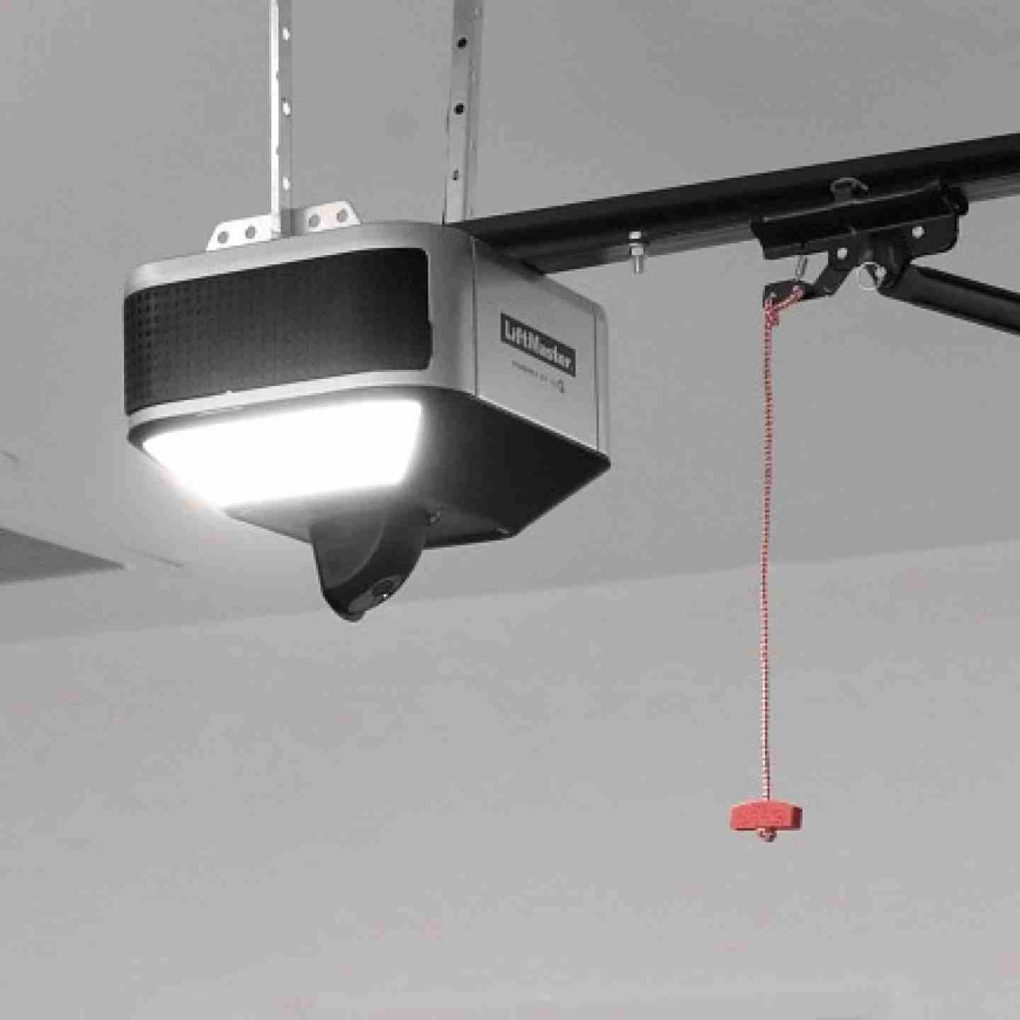 LiftMaster 6580L in Garage